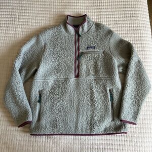 Patagonia women’s retro pile fleece marsupial